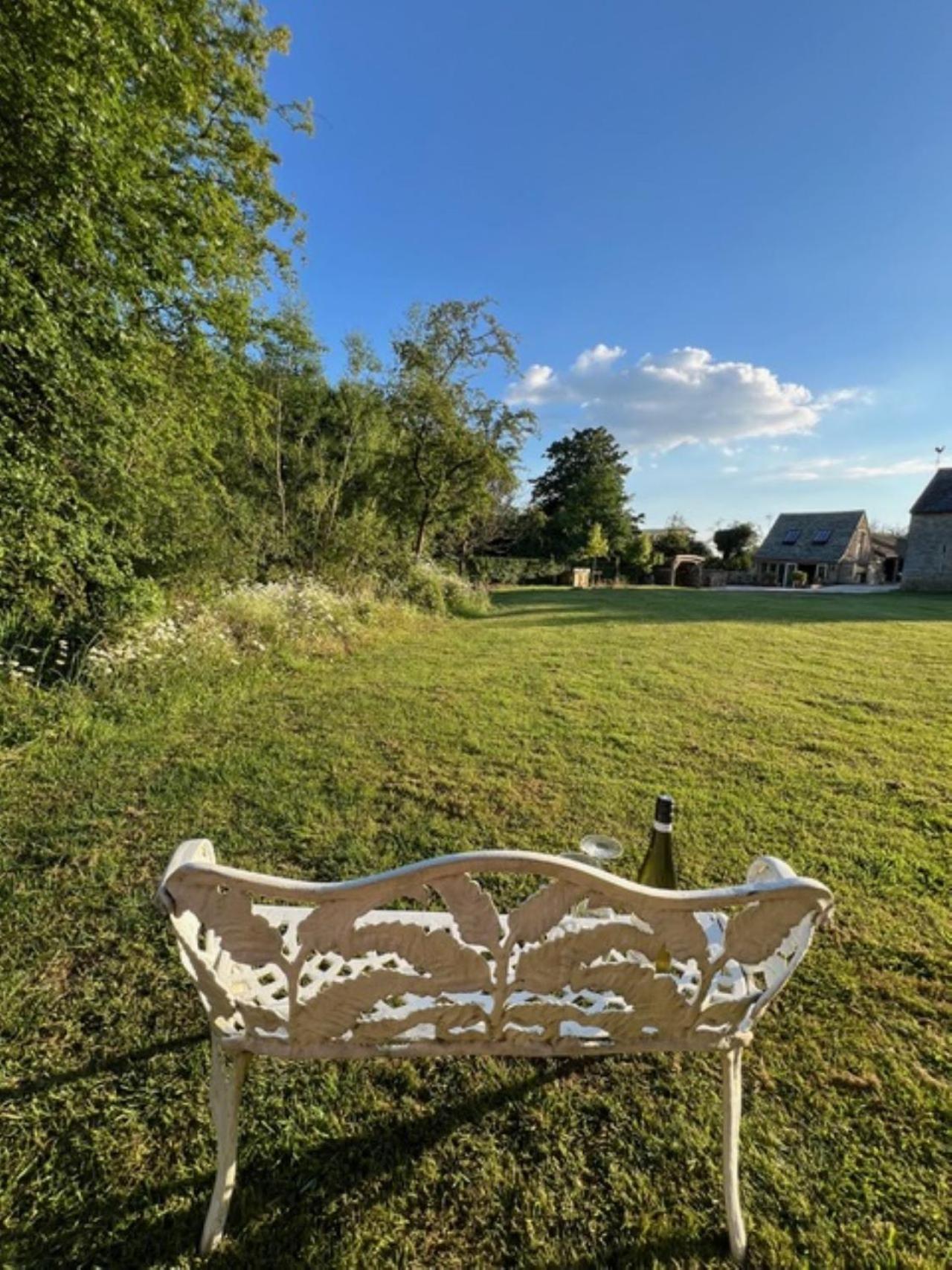 헤일리 Idyllic Secluded Hideaway With Countryside Views On The Edge Of The Cotswolds 빌라 외부 사진